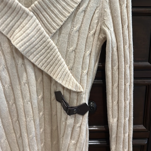 Cream Dress - Picture 3 of 4